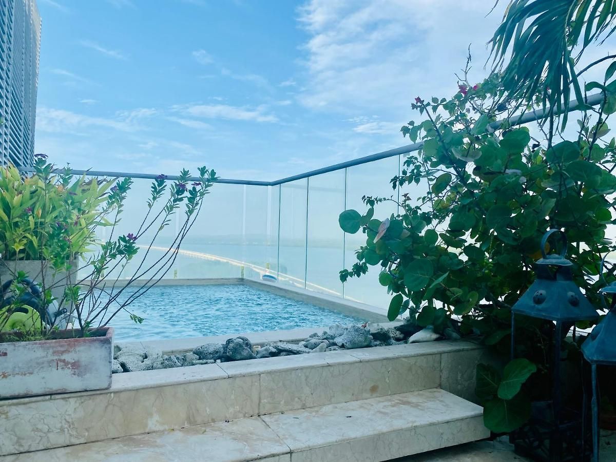 Luxury Apartament With Pool And 360 View *